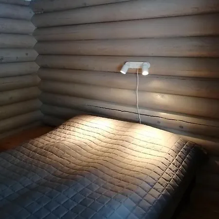 Lomamökit Levihaukka 10